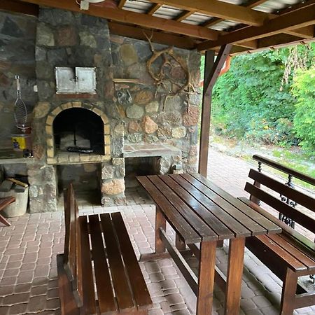 Goscinec Pod Lipami Bed & Breakfast Kruszyniany Exterior photo